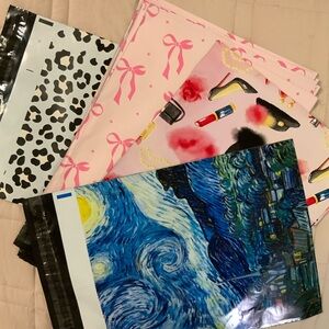 POLY MAILERS ALL DIFFERENT PRINTS 20 (10 x 13)